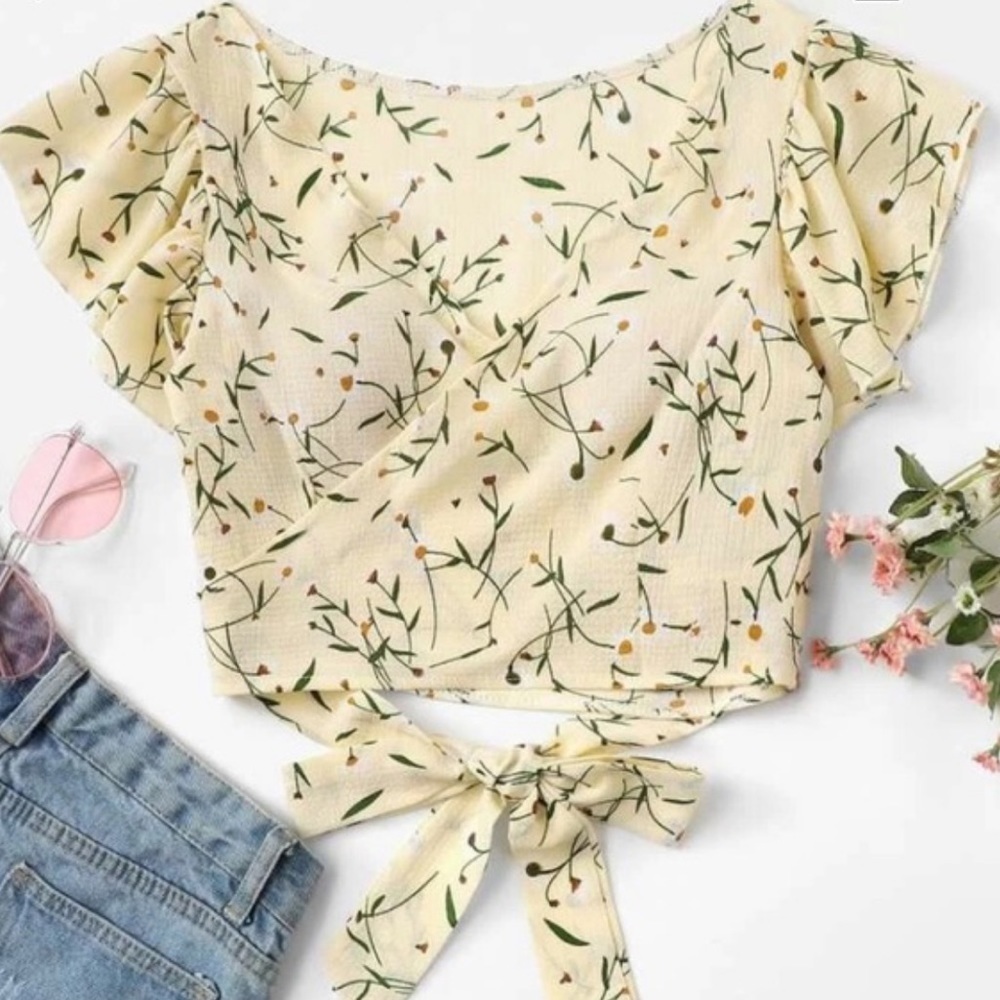 Shein Floral Crop Top​​​​‎